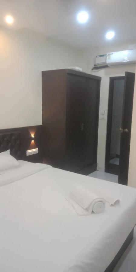 M G Residency Hotel Chikmagalūr Zewnętrze zdjęcie