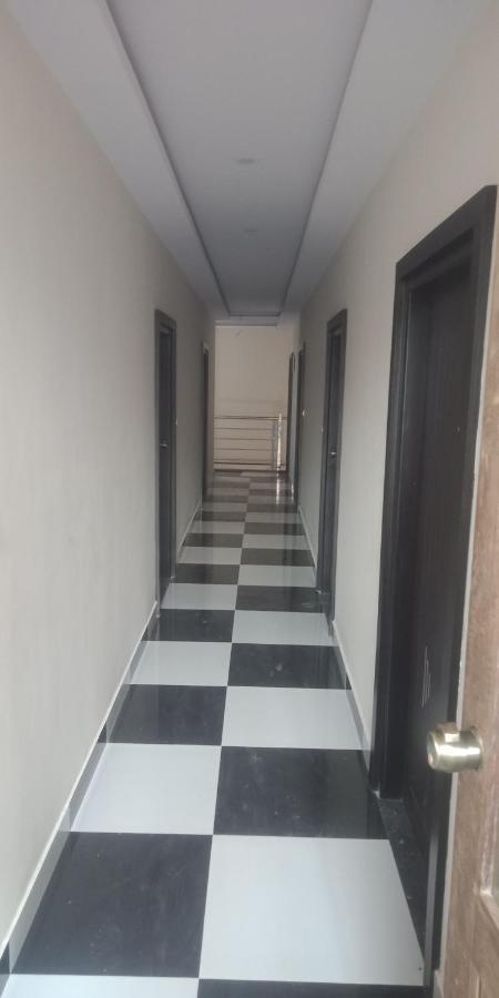 M G Residency Hotel Chikmagalūr Zewnętrze zdjęcie