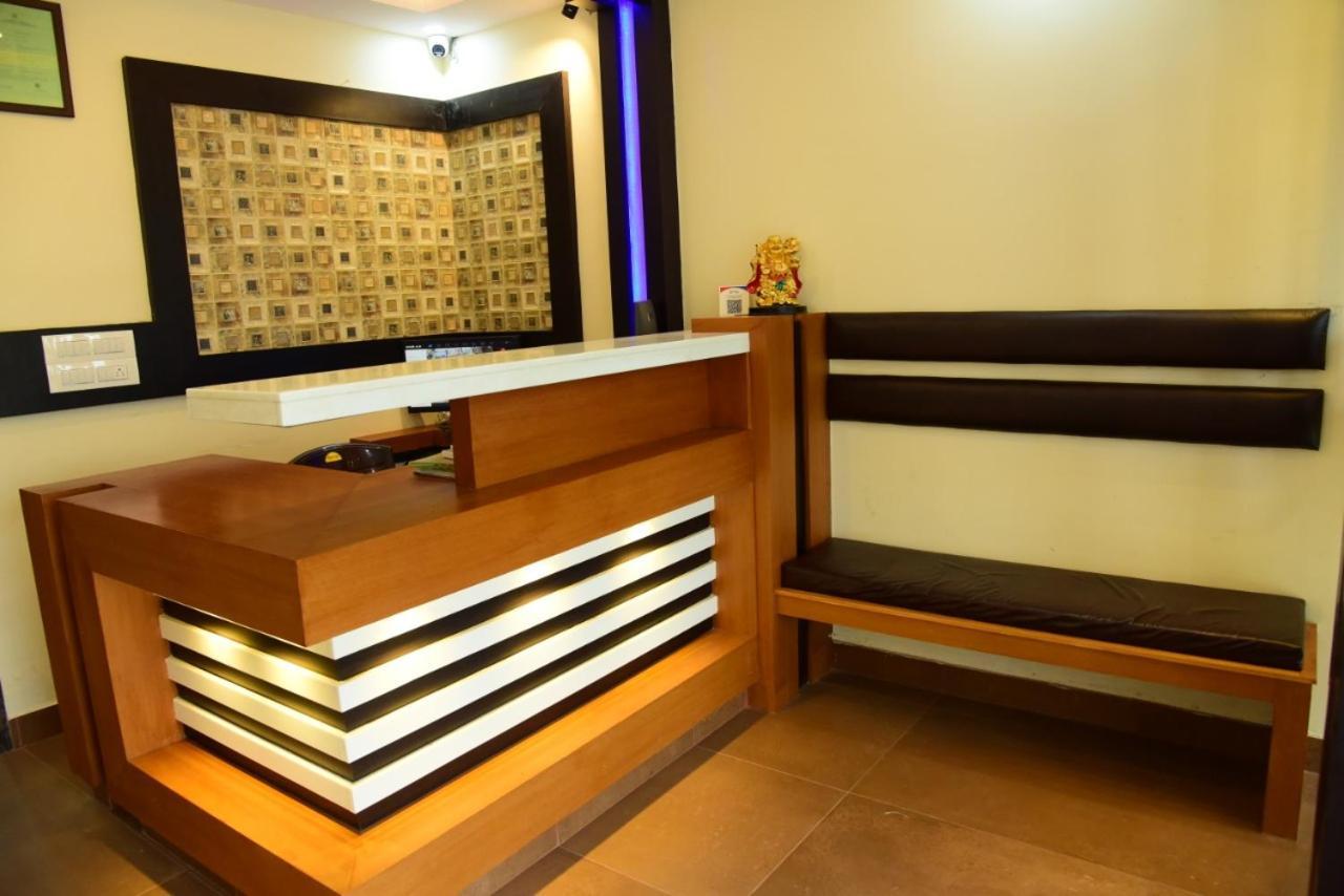 M G Residency Hotel Chikmagalūr Zewnętrze zdjęcie