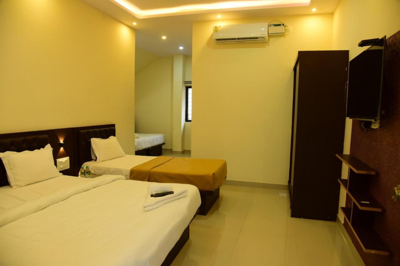M G Residency Hotel Chikmagalūr Zewnętrze zdjęcie