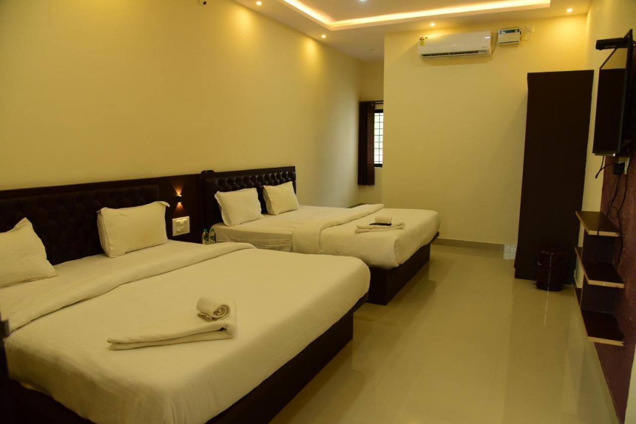 M G Residency Hotel Chikmagalūr Zewnętrze zdjęcie