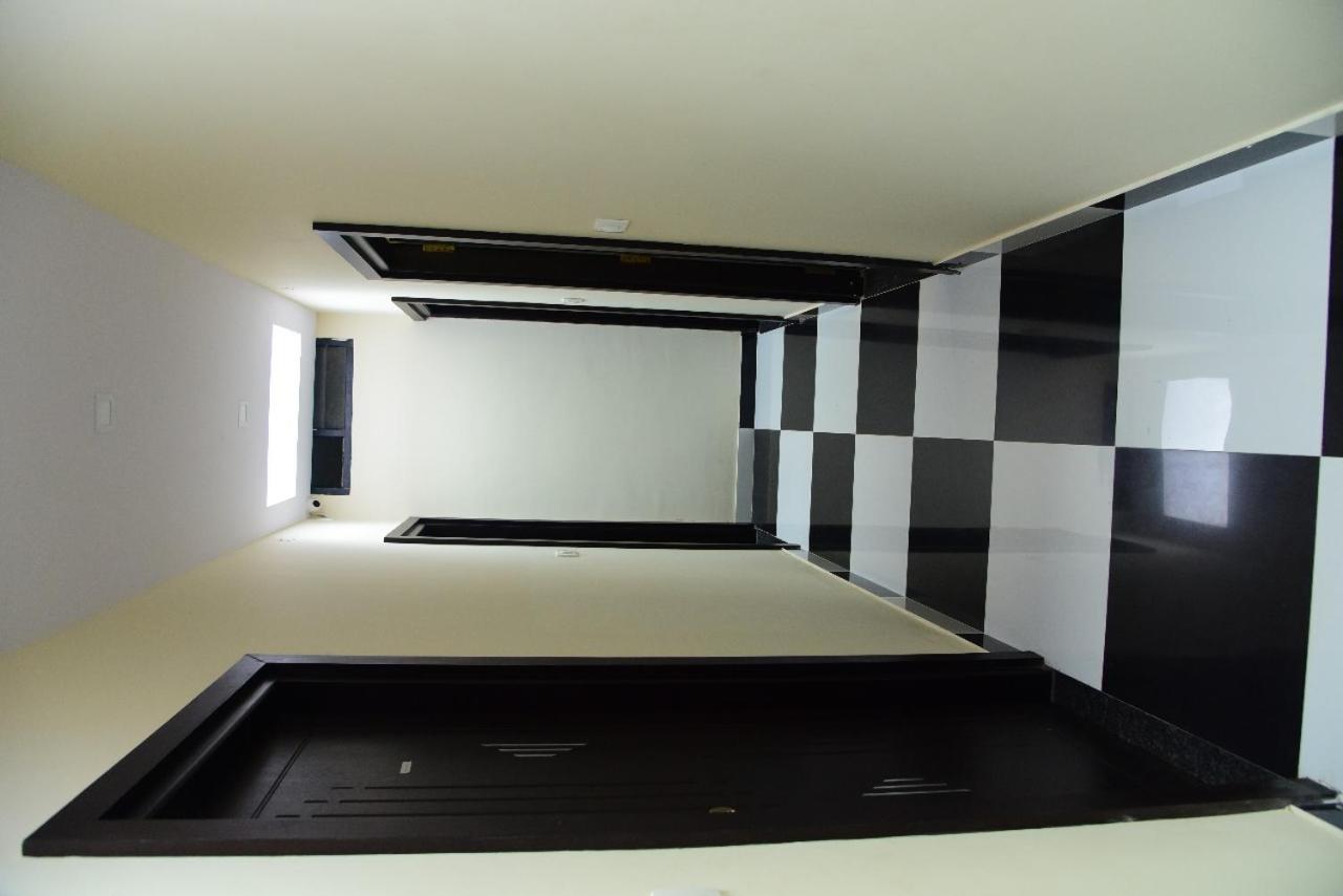 M G Residency Hotel Chikmagalūr Zewnętrze zdjęcie