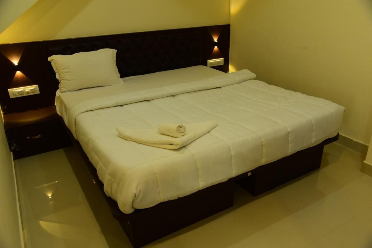 M G Residency Hotel Chikmagalūr Zewnętrze zdjęcie