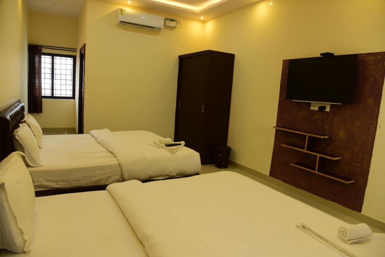 M G Residency Hotel Chikmagalūr Zewnętrze zdjęcie
